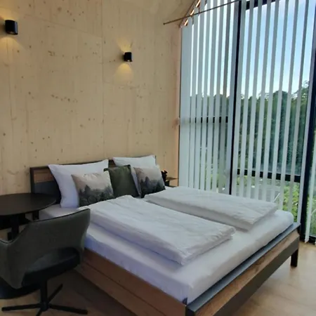 1step2allstars Baumhaus Ferienhaus *