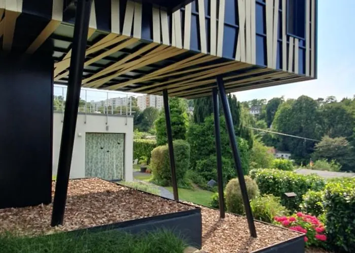 1step2allstars Baumhaus Ferienhaus *