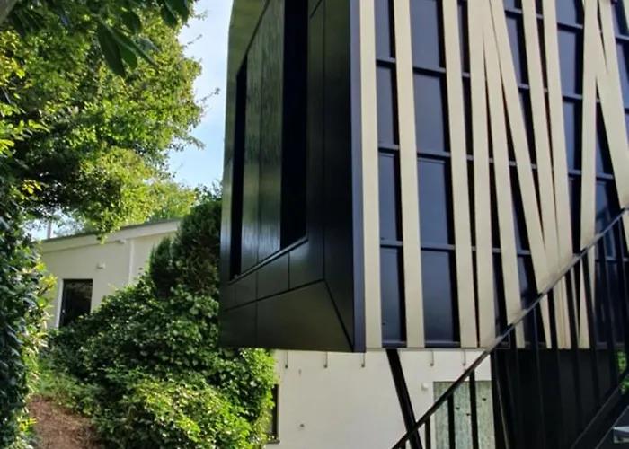 1step2allstars Baumhaus Hébergement de vacances Wuppertal